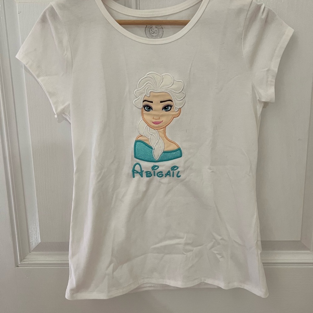 Elsa Disney Embroidered  ABIGAIL Tee NWOT